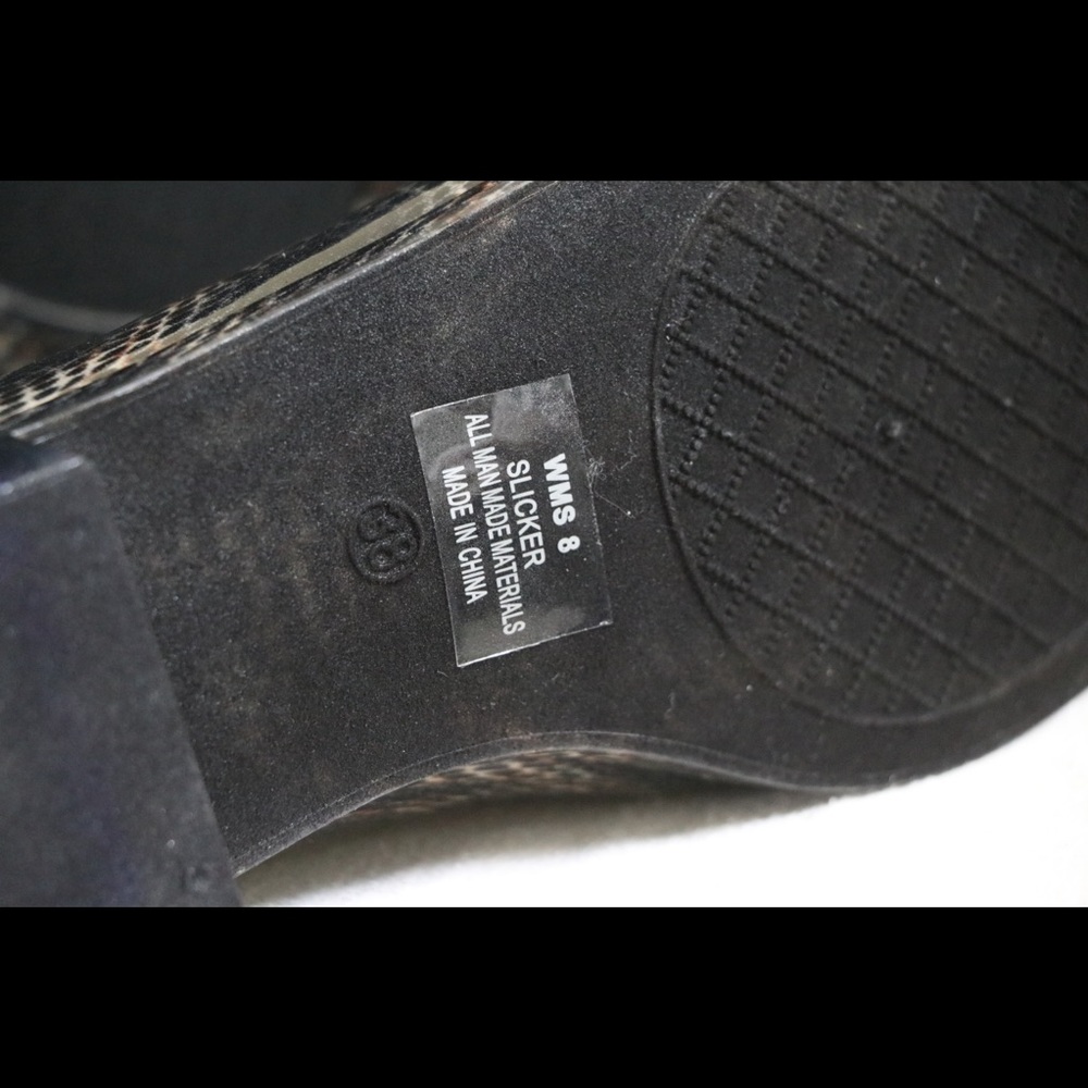 “Slicker” rain boot - Picture 3 of 4